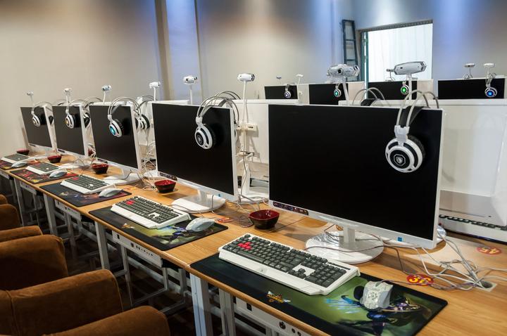 有没有主机网吧