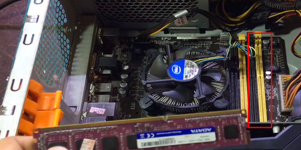 电脑主机开机风扇转一下就断电了