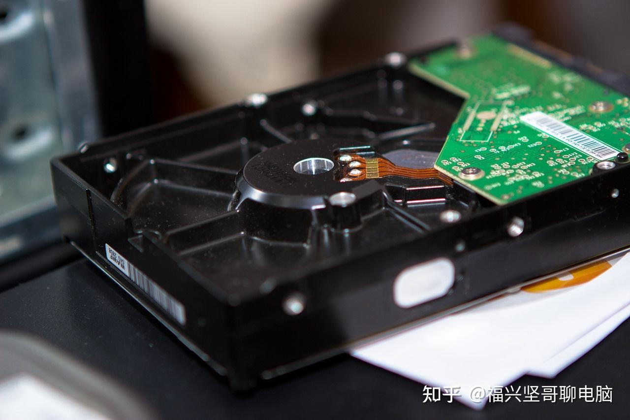 固态主机装机械硬盘