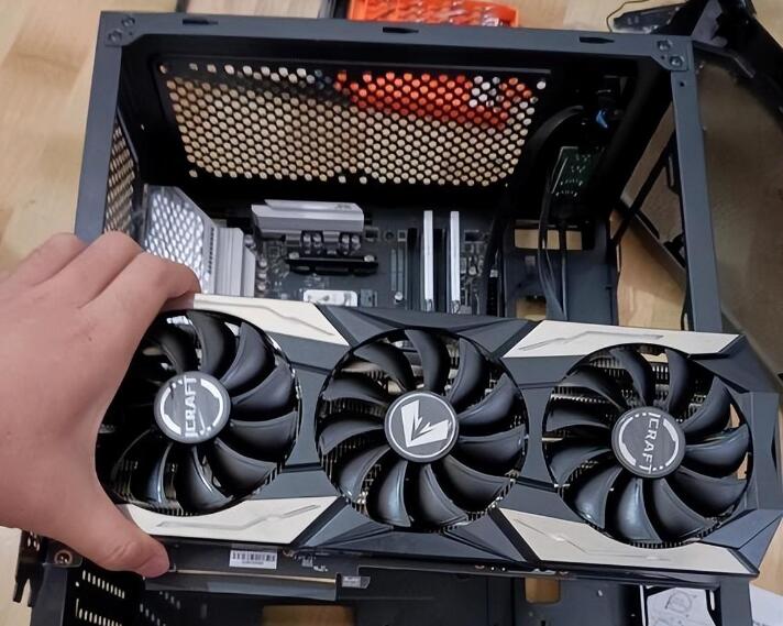 游戏卡更换主机内存还是显卡