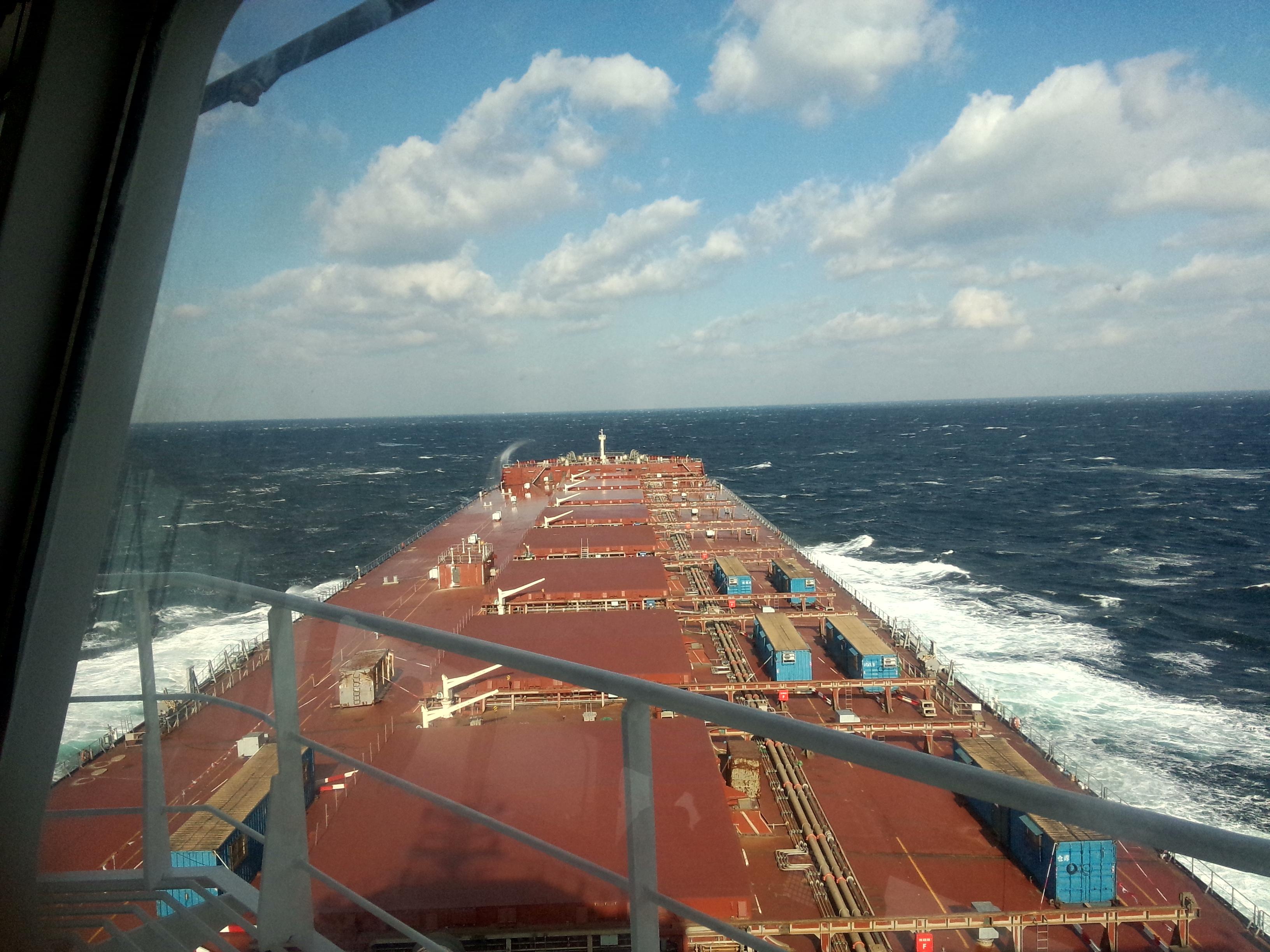 船舶主机气缸油特性与分析