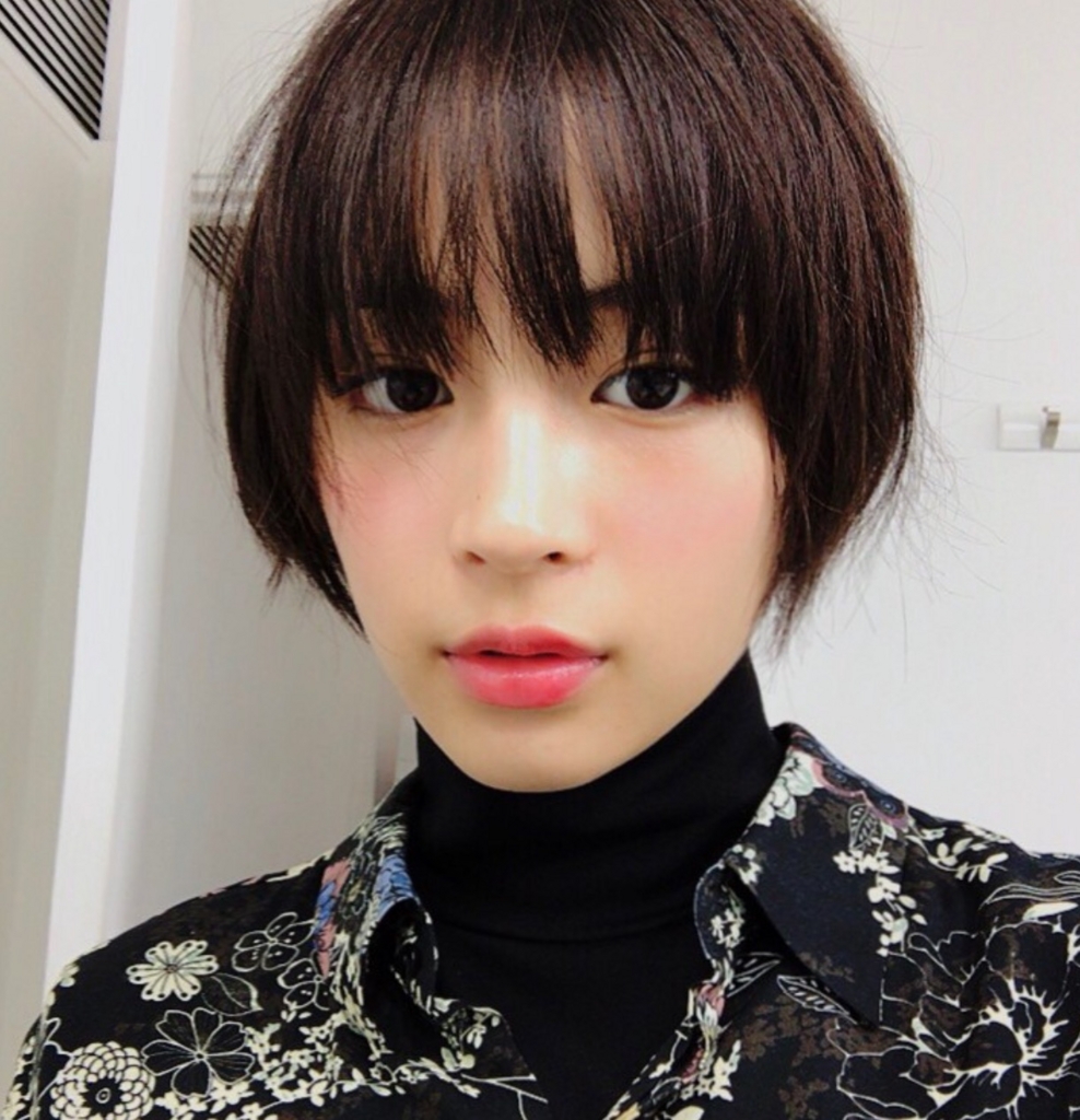 四个主机一个屏幕不亮