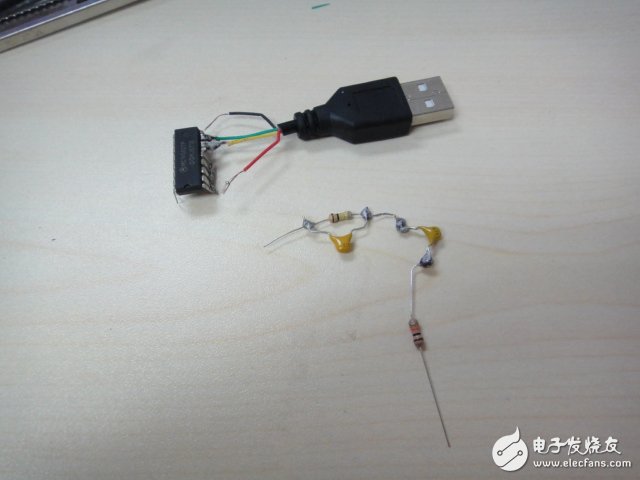 鼠标线接主机