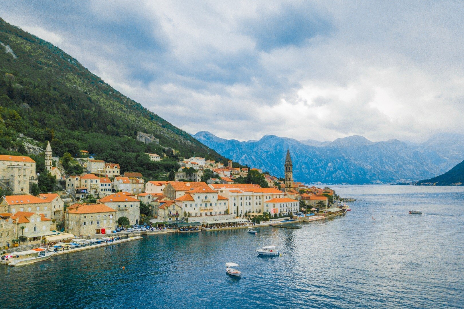 黑山主机站纪念碑文