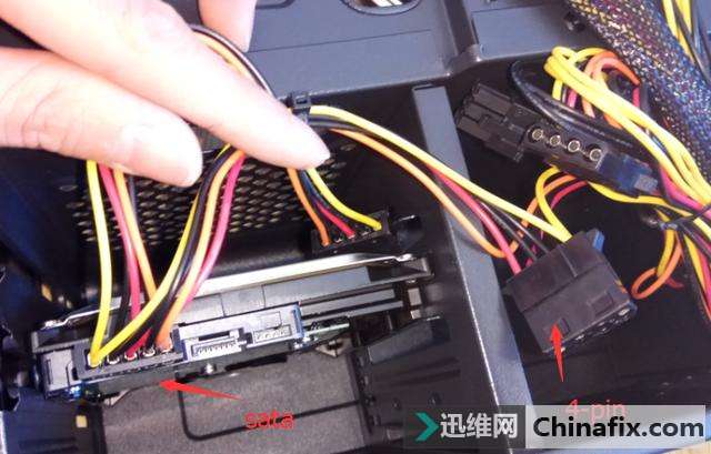 主机中各种线的插法