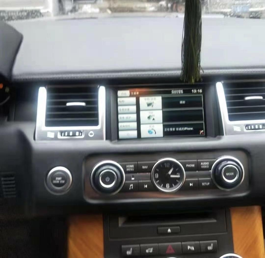 新款路虎极光主机在哪