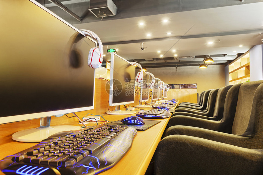 网吧主机里都有什么