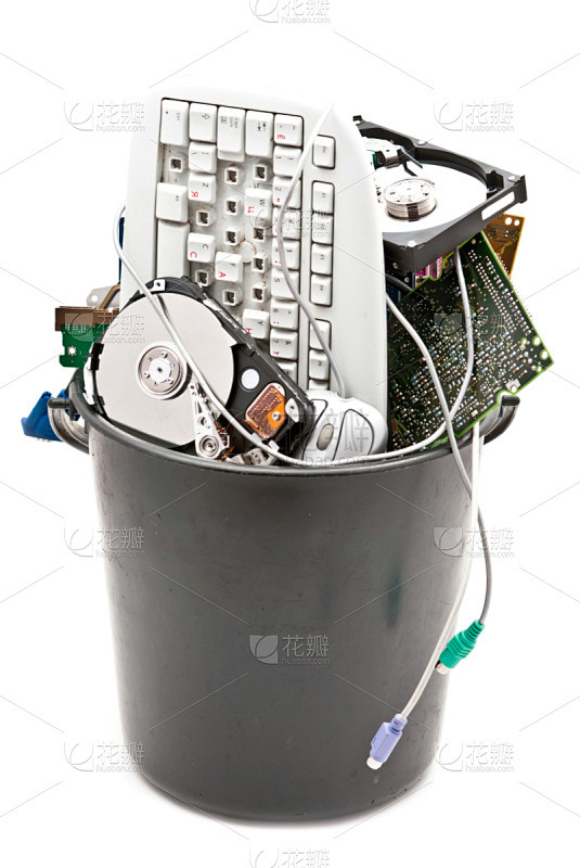 一个电脑主机废品