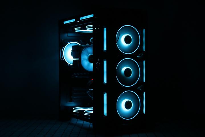 主机用灯光好不好