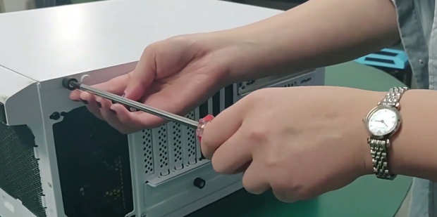 固态主机装机械硬盘