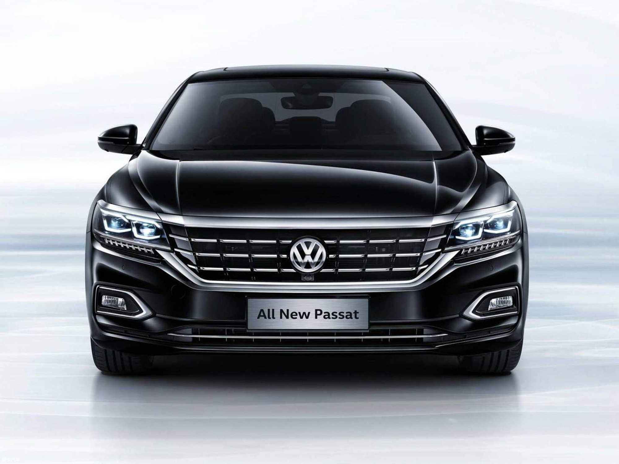 帕萨特中控主机在哪里