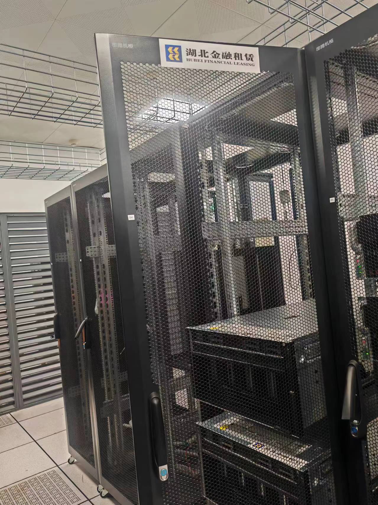 借用胡主机位数