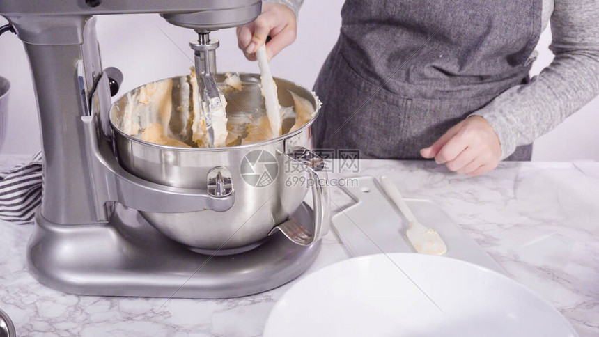 搅拌站主机操作员办什么证