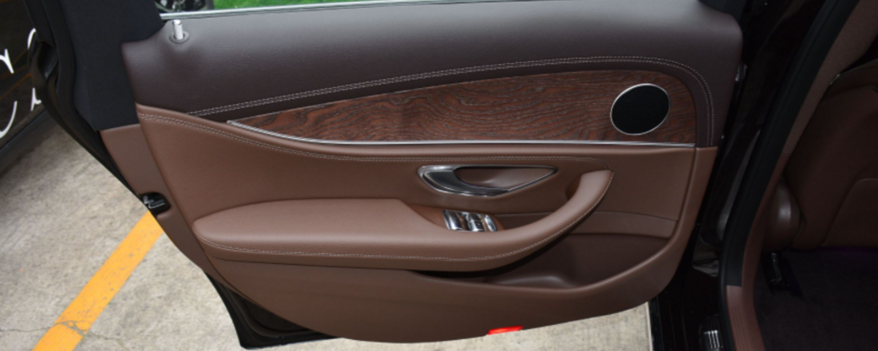 为什么汽车音响要加主机