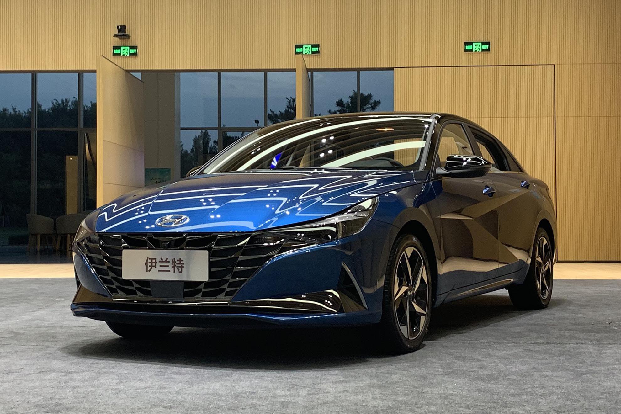 伊兰特音响主机接口图