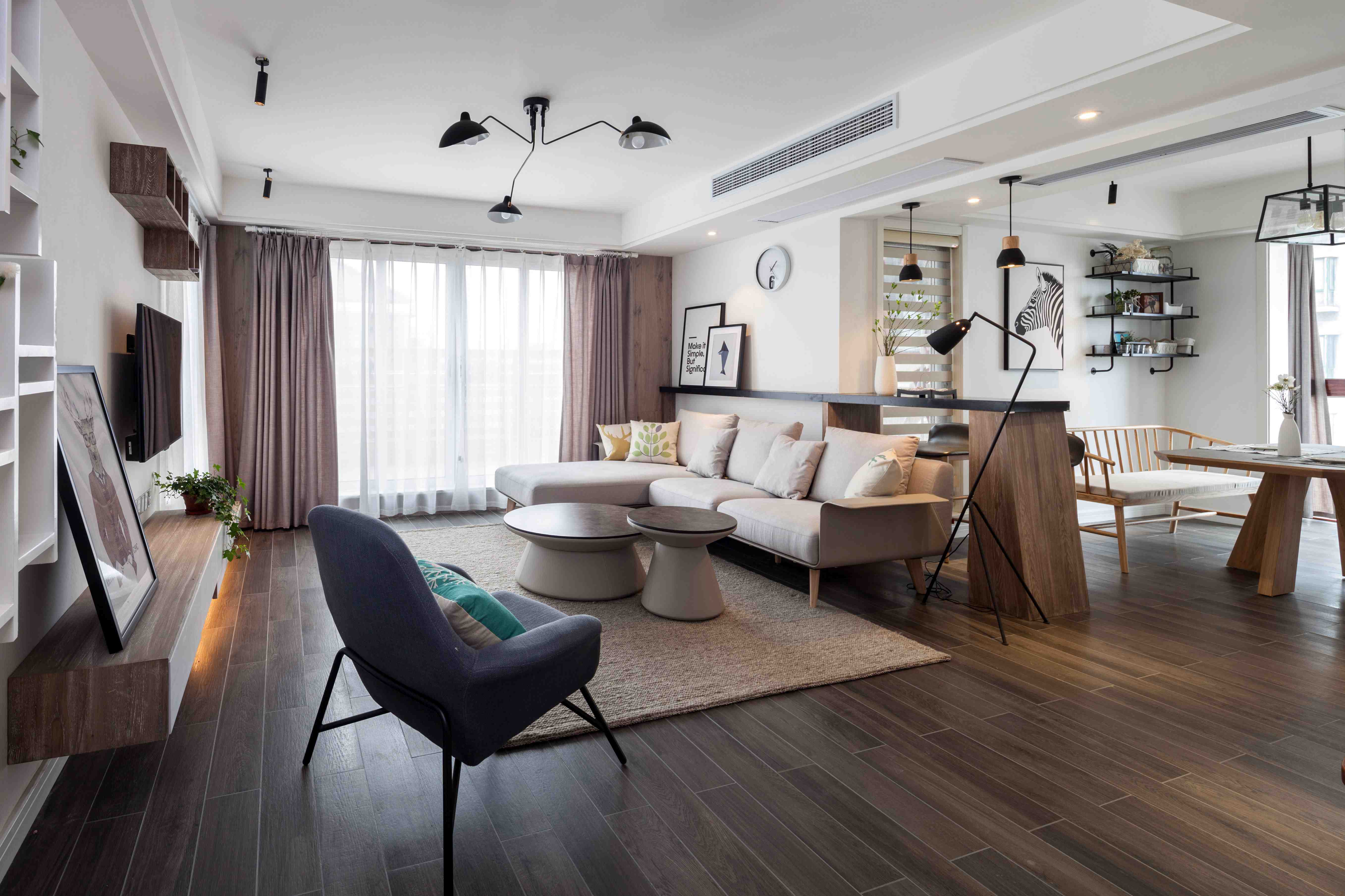 客厅电脑迷你主机拆卸