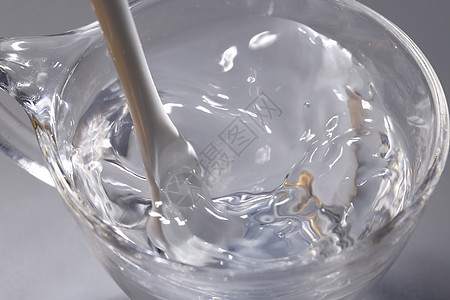 搅拌站主机楼外封闭图片