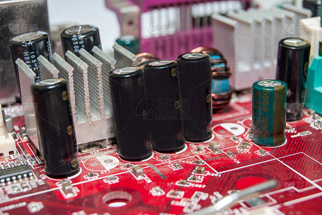 电脑主机电子有几个