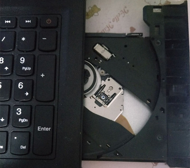 光盘放入主机没有反应