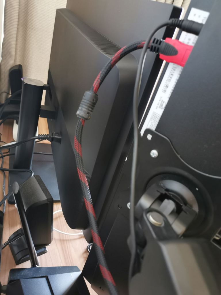 主机显示屏插反怎么