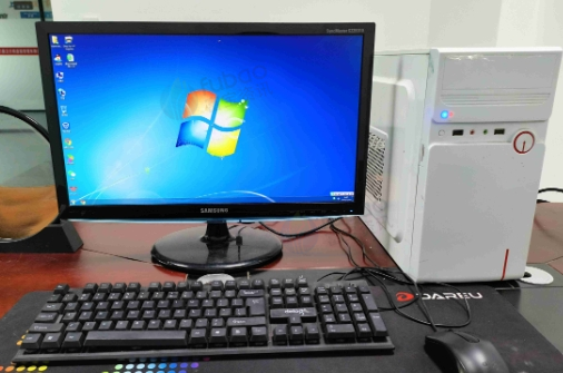 电脑主机哪一部分发烫