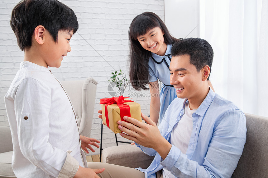 给主机加装硬盘要重装系统么