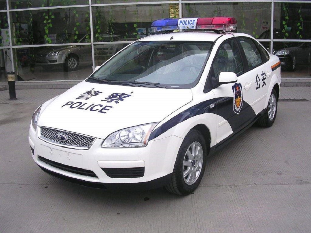 警车报警主机