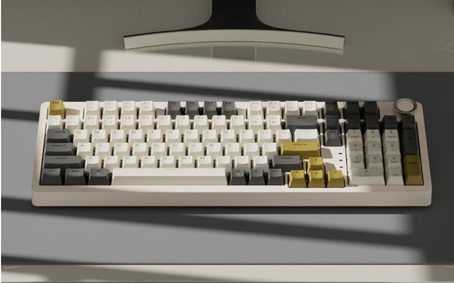 新装主机键盘插在主机闪一下