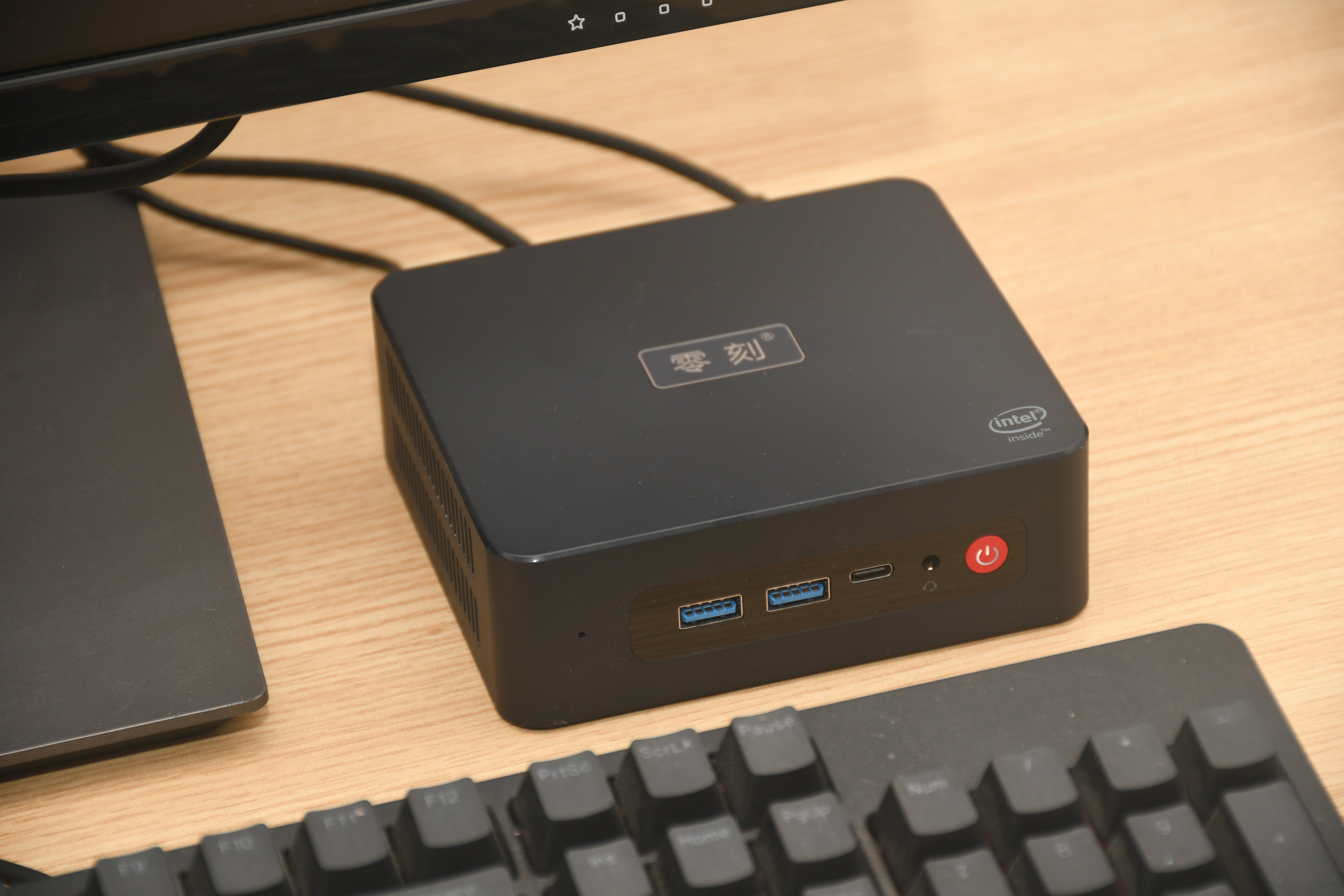 为什么掌机比主机贵