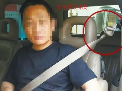 开机时主机滴滴响