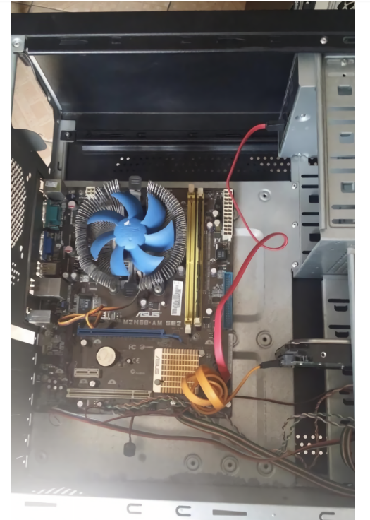 主机电源待起电压