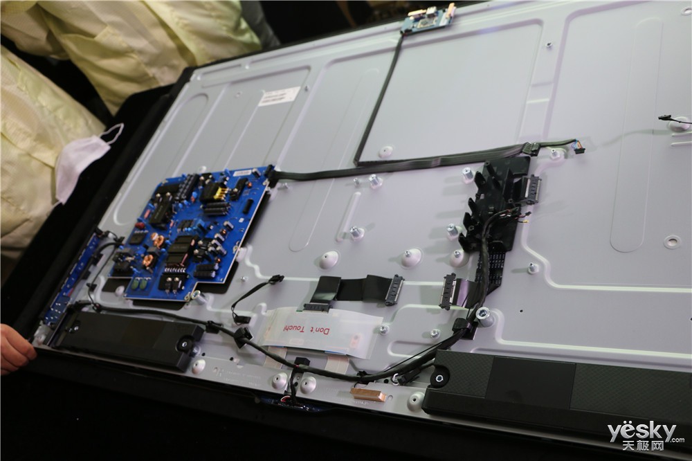 乐视超级电视怎么连接电脑主机