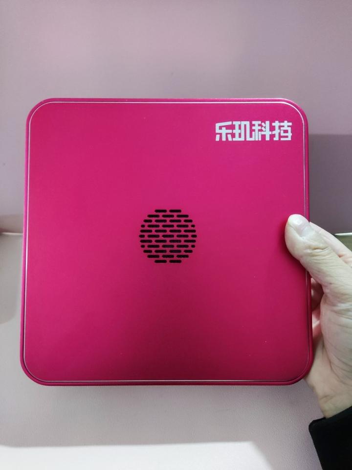 爱普生迷你电脑主机