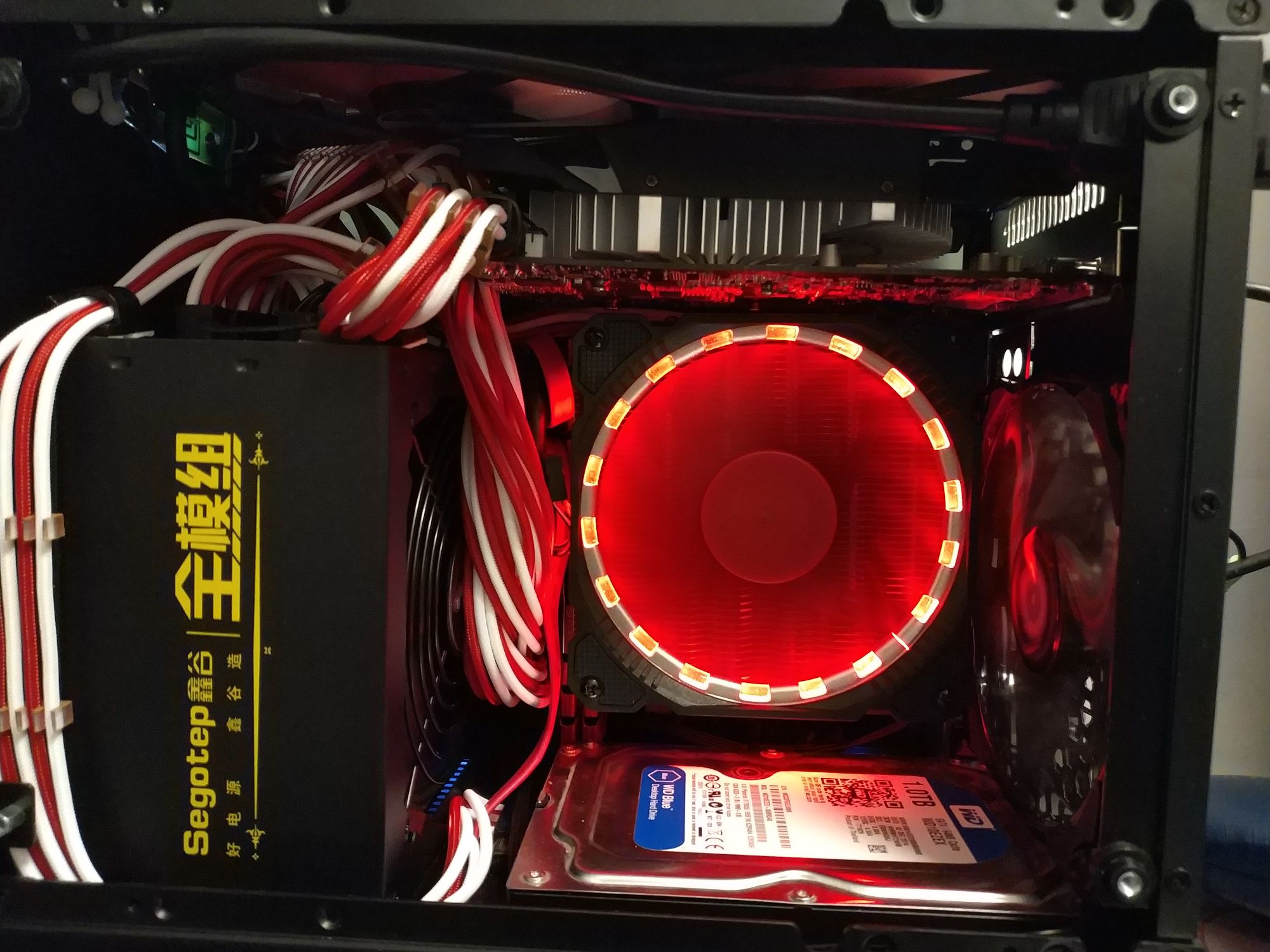 台式主机前排水冷出风