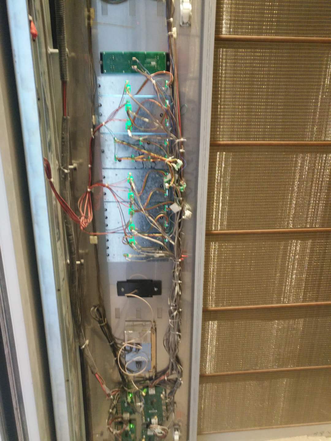 巨人通力电梯主机在哪