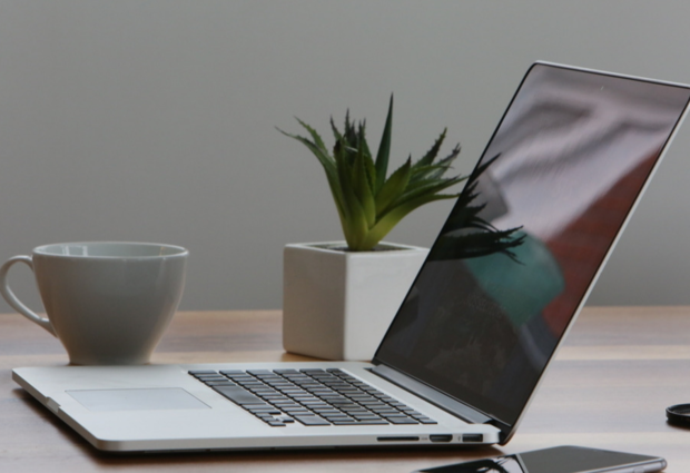 电脑主机换到另一台电脑上