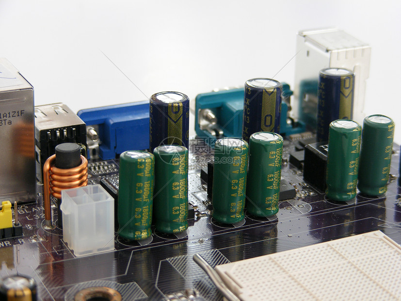 微机的主机系统包括