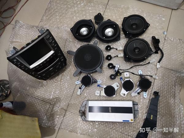 新科鲁兹拆音响主机
