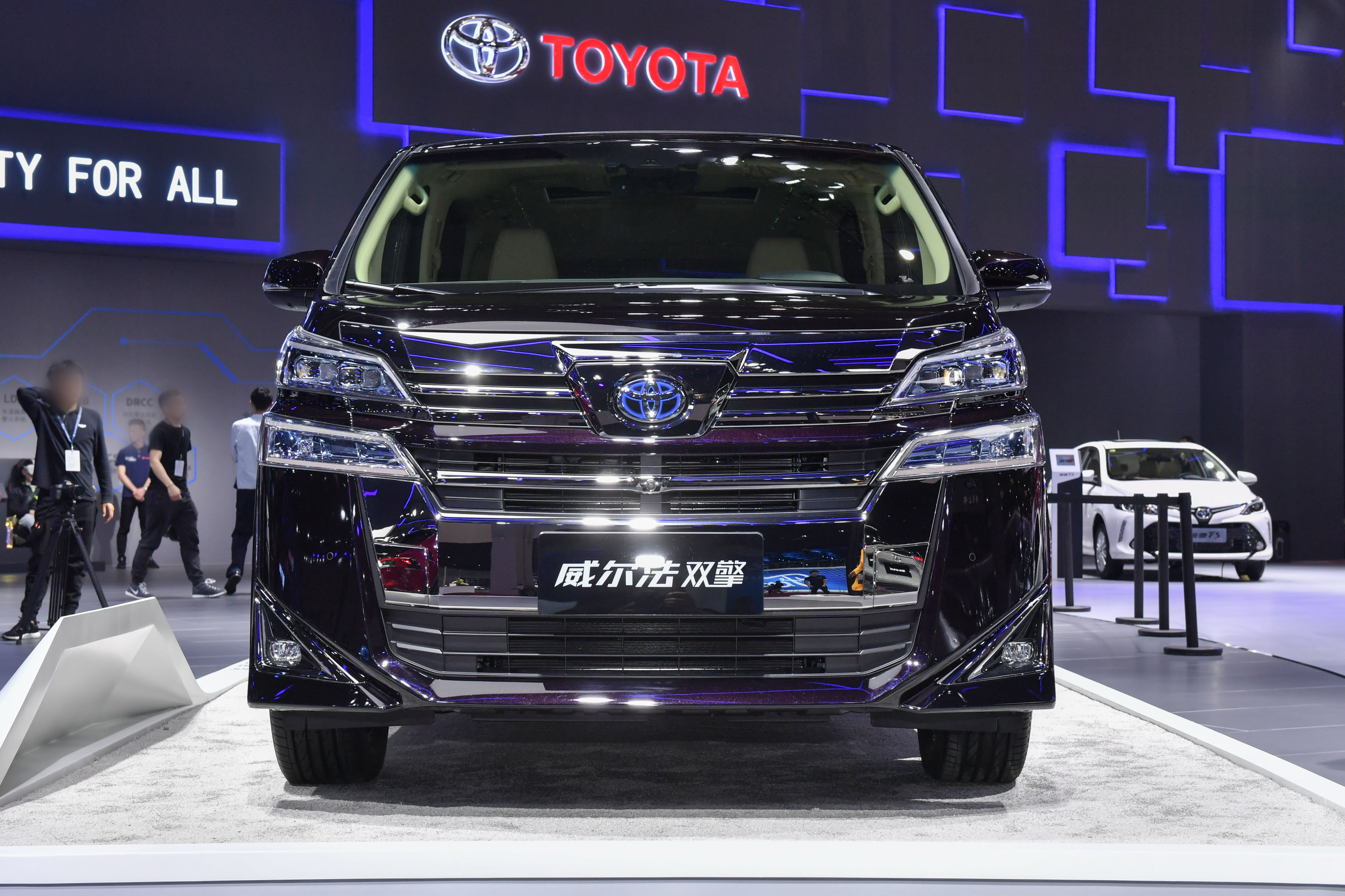 丰田原车主机改装