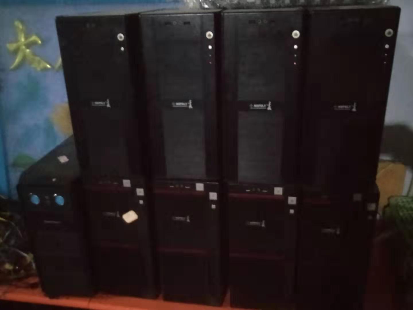 两千的主机一千的显示器