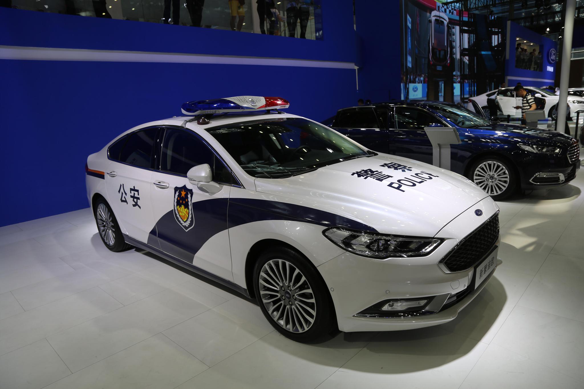 警车警报主机